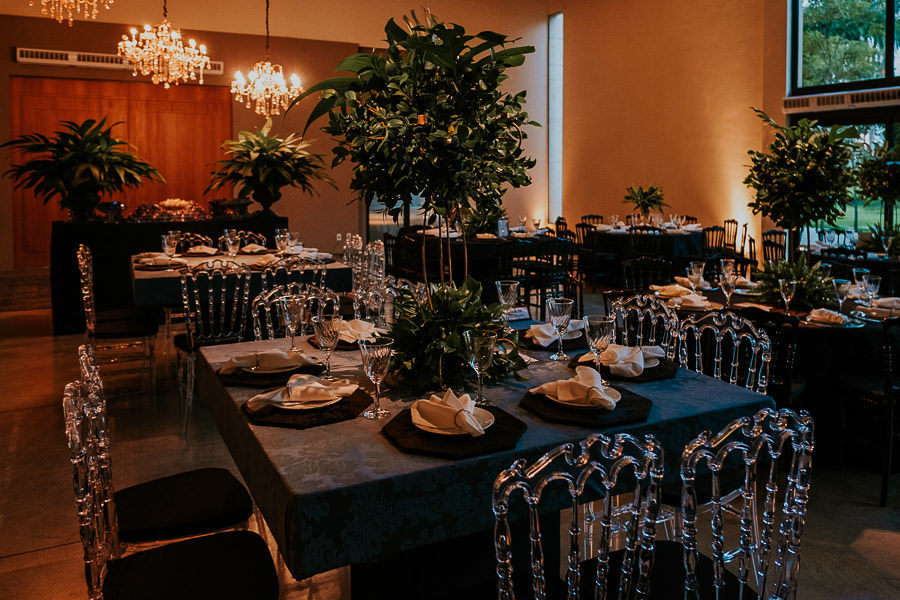 Festa debutante 15 anos da Marina Ruston no Espaço Le Síx em Jacareí, Fotógrafo Anderson Crepaldi e Assessoria Andrea Maia Camargo da Treebs