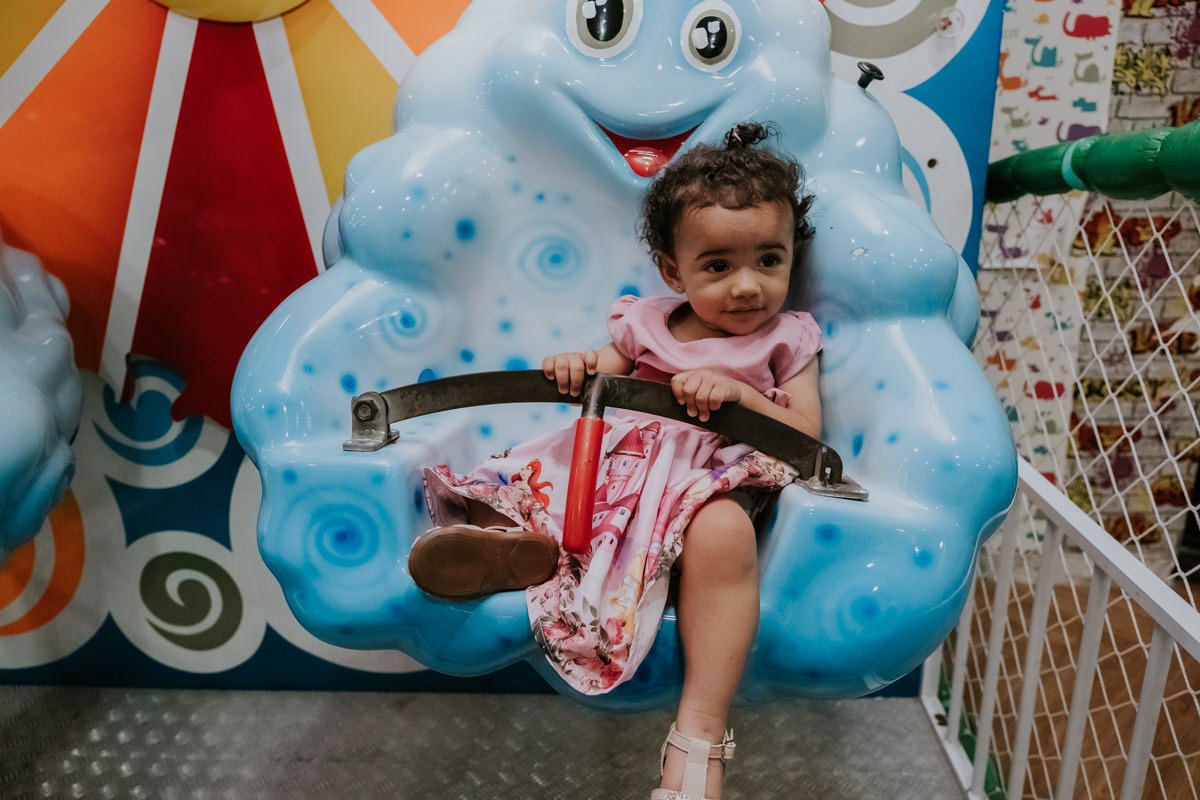 Festa de aniversário infantil no Buffet Folia e Fantasia tema As princesas de Trinity e Kayla por Anderson Crepaldi Fotografia