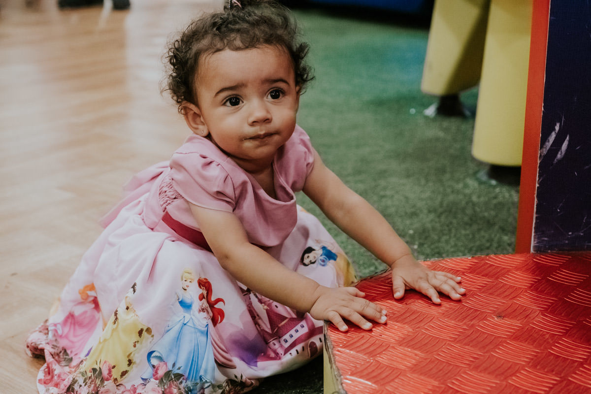 Festa de aniversário infantil no Buffet Folia e Fantasia tema As princesas de Trinity e Kayla por Anderson Crepaldi Fotografia