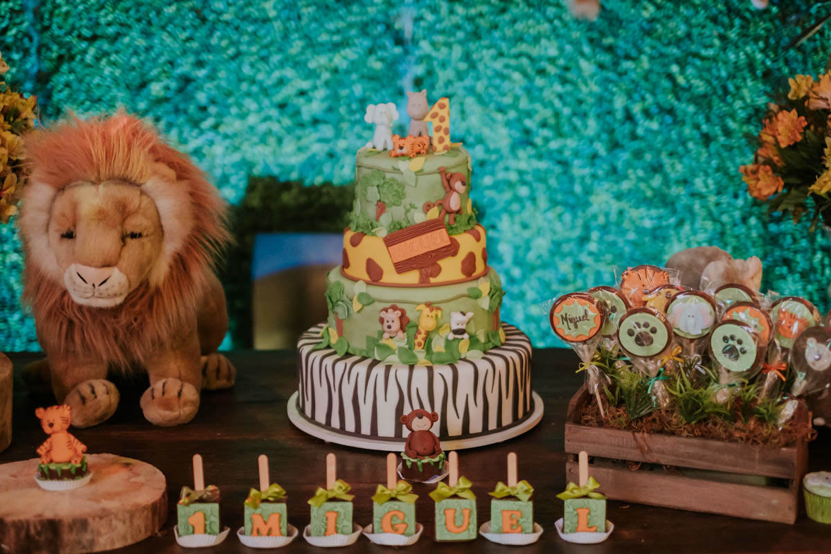 Festa de aniversário infantil Miguel no Buffet Planeta Kids com tema Safari por Anderson Crepaldi Fotografia
