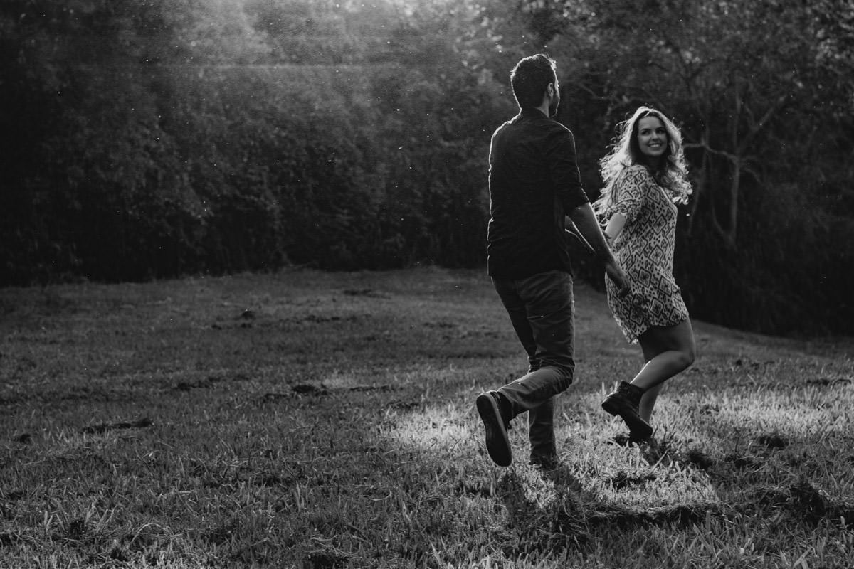 Ensaio Pré-Casamento na Fazenda Ipanema estilo Boho Chic de Evelyn e Paulo, por Anderson Crepaldi, fotógrafo de casamento em SP e SJC