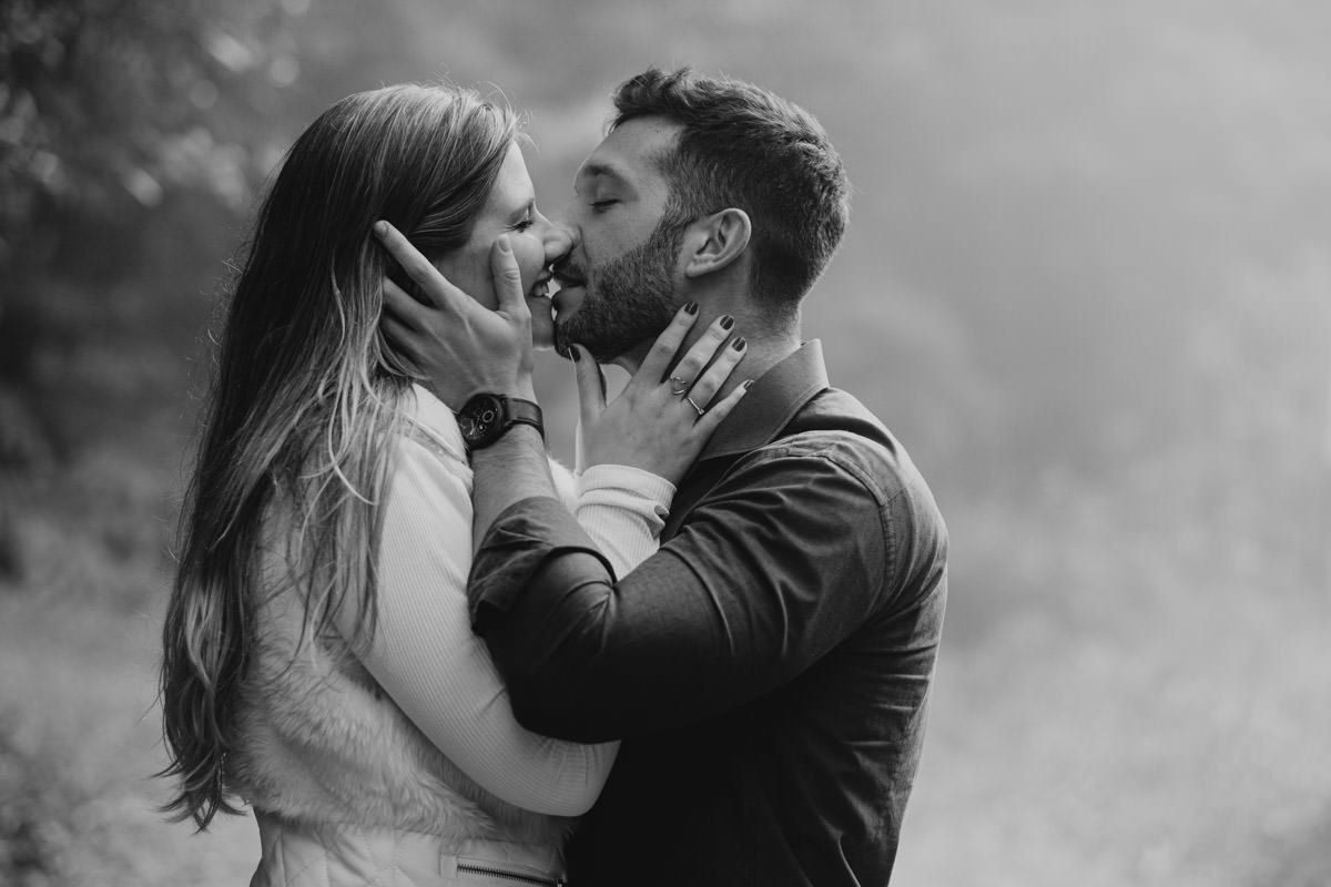 Ensaio fotográfico pré-casamento no pico do olho D'água de Samantha e Guilherme por Anderson Crepaldi