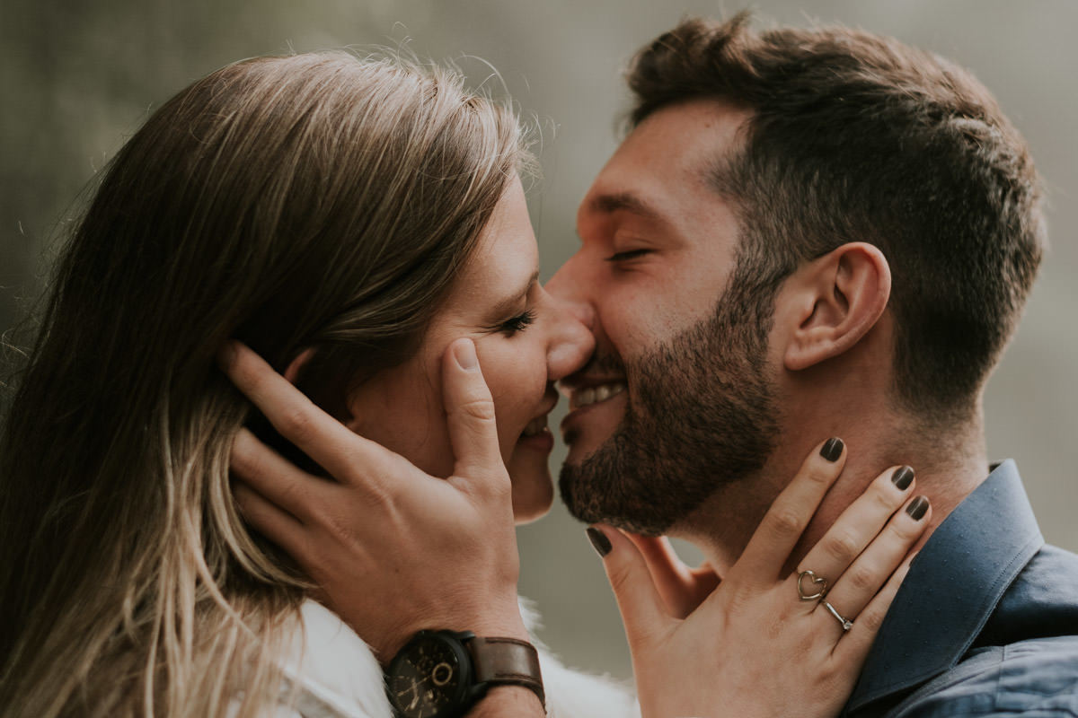 Ensaio fotográfico pré-casamento no pico do olho D'água de Samantha e Guilherme por Anderson Crepaldi