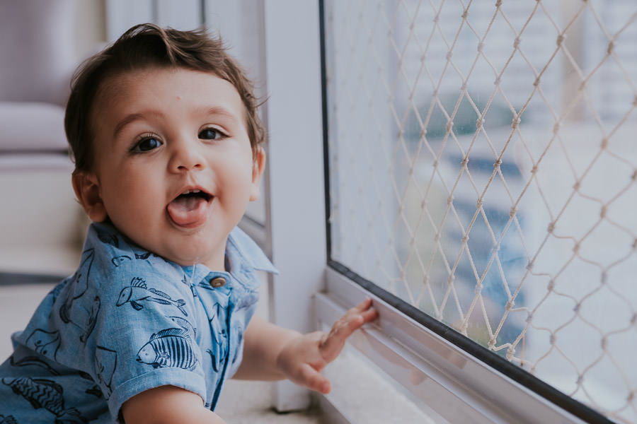 Acompanhamento fotográfico lifestyle dos nove meses do Diogo em casa por Anderson Crepaldi Fotografia