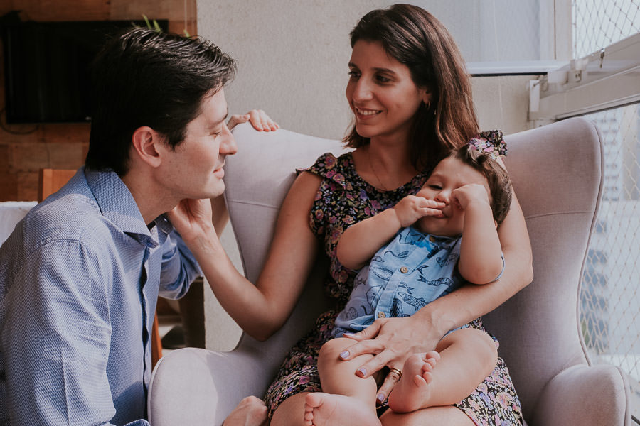 Acompanhamento fotográfico lifestyle dos nove meses do Diogo em casa por Anderson Crepaldi Fotografia