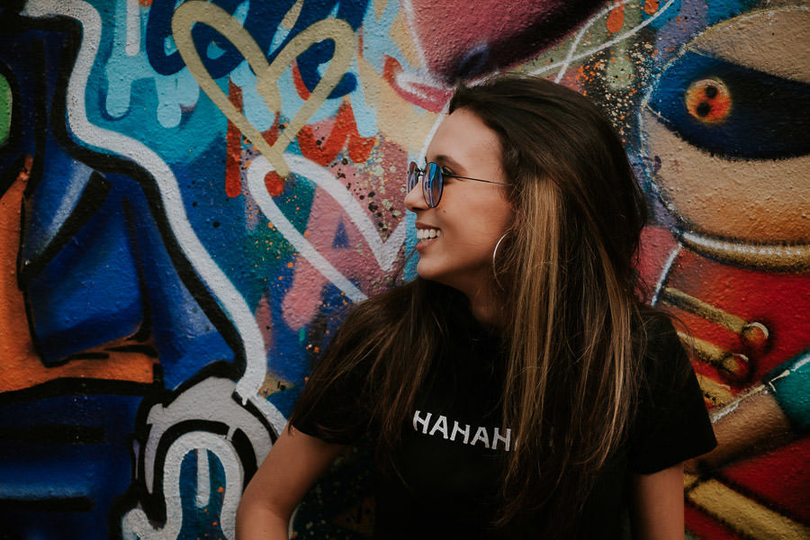 ENSAIO FOTOGRAFICO DEBUTANTE LAURA NO BECO DO BATMAN EM SÃO PAULO POR ANDERSON CREPALDI FOTOGRAFIA