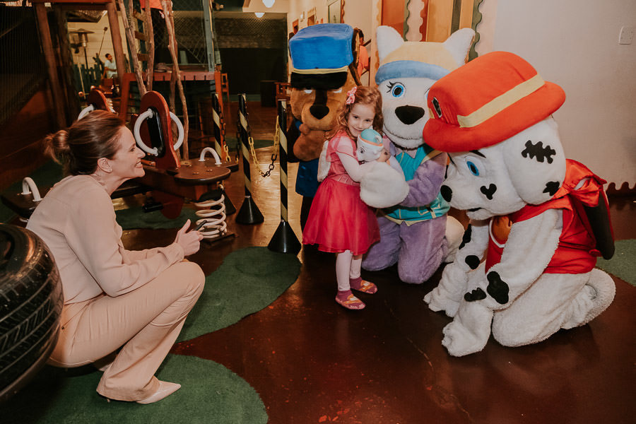Festa de aniversário infantil da Valentina no Buffet Lá no Quintal em São Paulo com tema Patrulha Canina por Anderson Crepaldi Fotografia