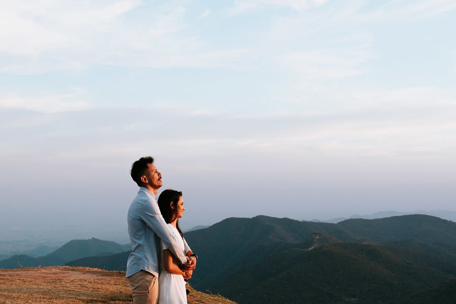 Ensaio fotográfico pré-wedding no Pico Agudo, Santo Antônio do Pinhal por Anderson Crepaldi, fotógrafo de casamento em São Paulo SP