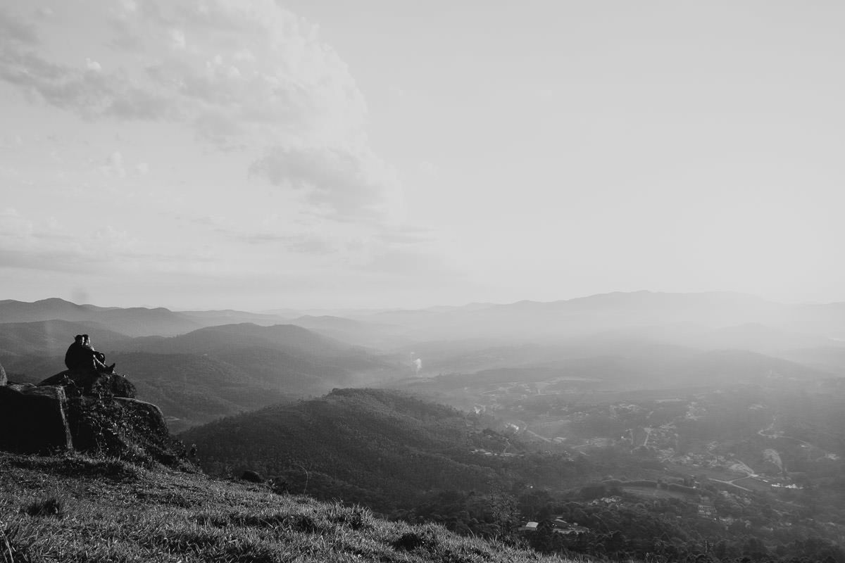 Ensaio pré-wedding Cristyellen e Johnny no Pico do Olho D'água em Mairiporã por Anderson Crepaldi, fotógrafo de casamento em São Paulo SP