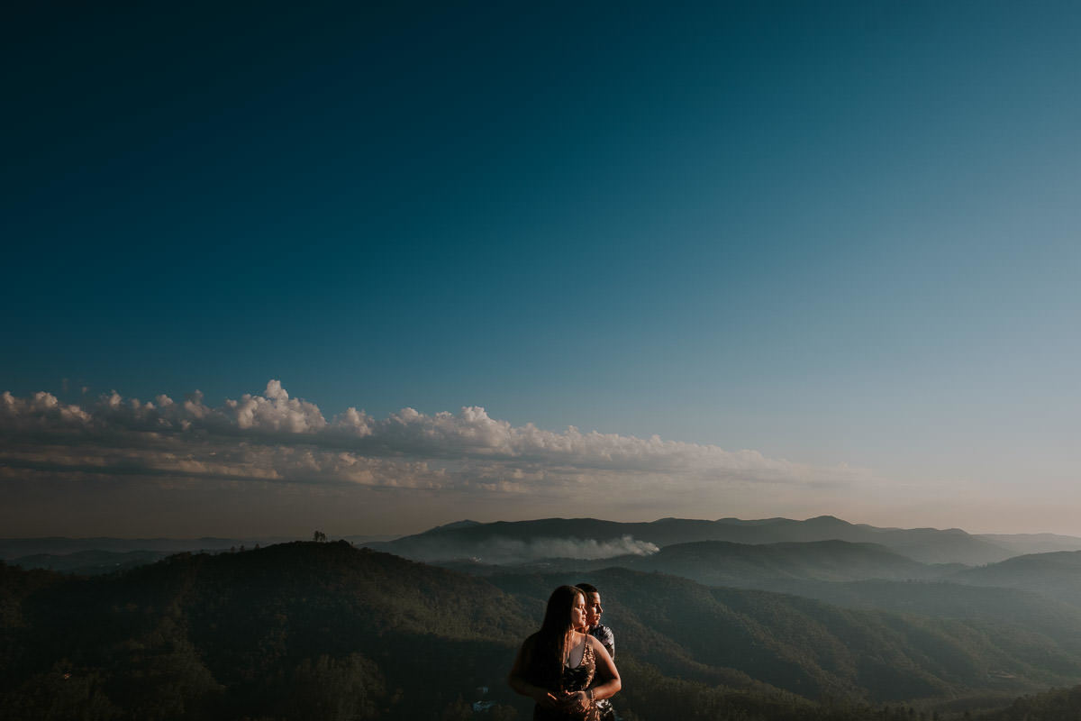 Ensaio pré-wedding Cristyellen e Johnny no Pico do Olho D'água em Mairiporã por Anderson Crepaldi, fotógrafo de casamento em São Paulo SP