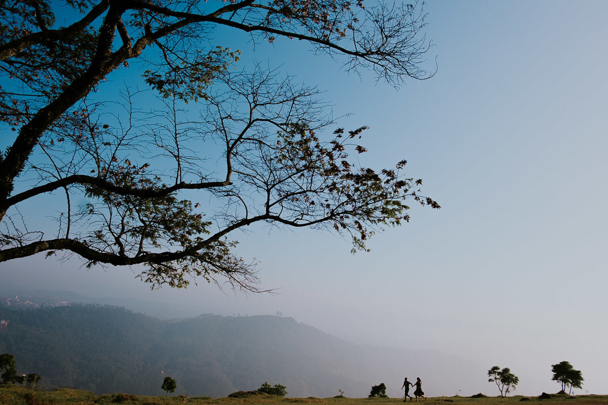 Ensaio pré-wedding Cristyellen e Johnny no Pico do Olho D'água em Mairiporã por Anderson Crepaldi, fotógrafo de casamento em São Paulo SP