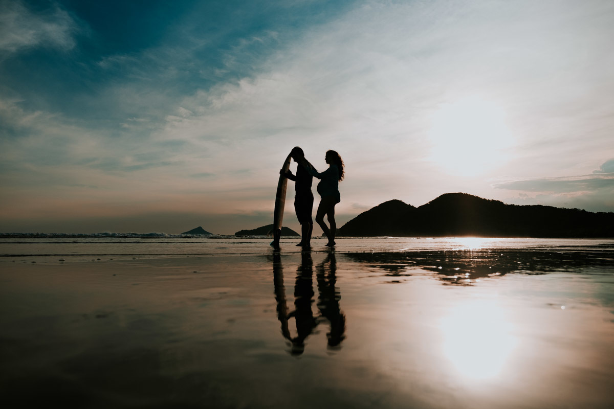 Ensaio Gestante Thalita na praia do Camburizinho em São Sebastião por Anderson Crepaldi Fotografia 