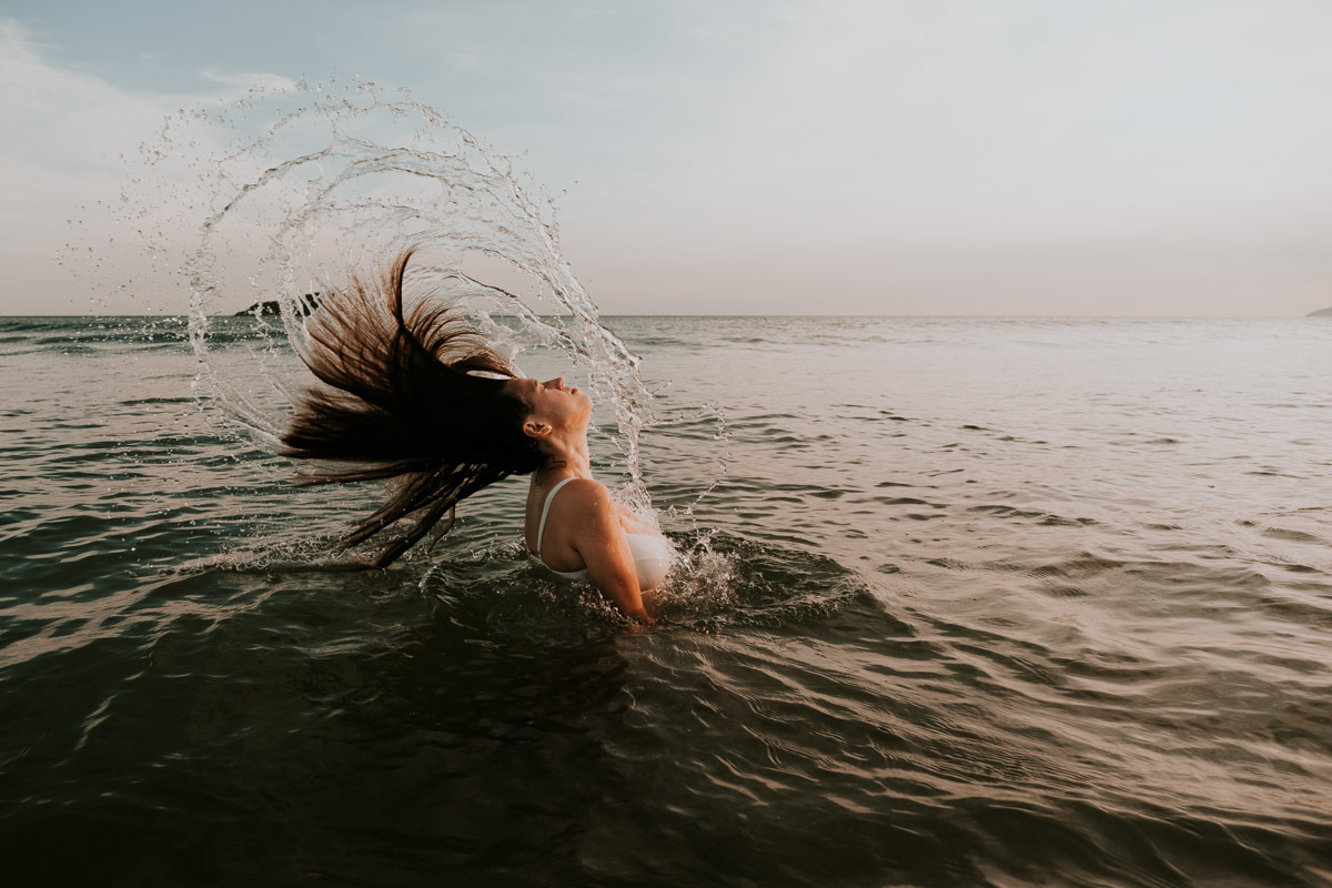 Ensaio Gestante Thalita na praia do Camburizinho em São Sebastião por Anderson Crepaldi Fotografia 