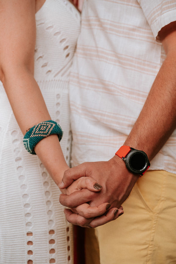 Ensaio na praia de Roberta e Eric no Maison Joly Hotel, em Ilhabela por Anderson Crepaldi Fotografia
