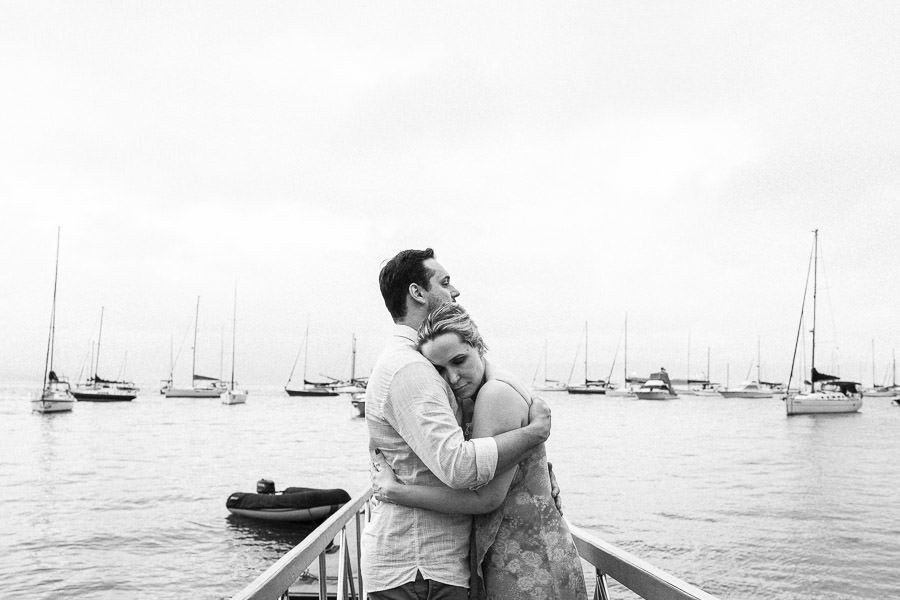 Ensaio na praia de Roberta e Eric no Maison Joly Hotel, em Ilhabela por Anderson Crepaldi Fotografia