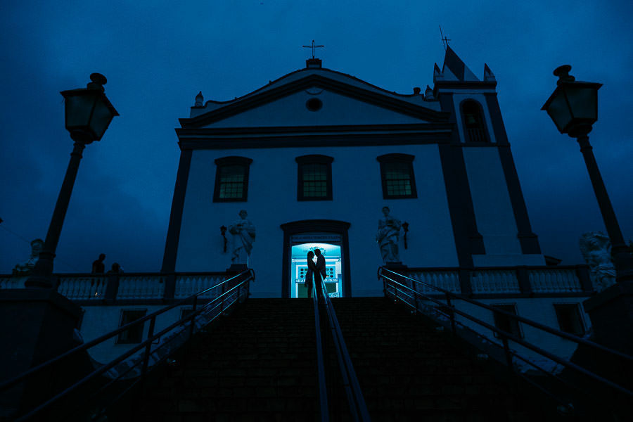 Ensaio na praia de Roberta e Eric no Maison Joly Hotel, em Ilhabela por Anderson Crepaldi Fotografia
