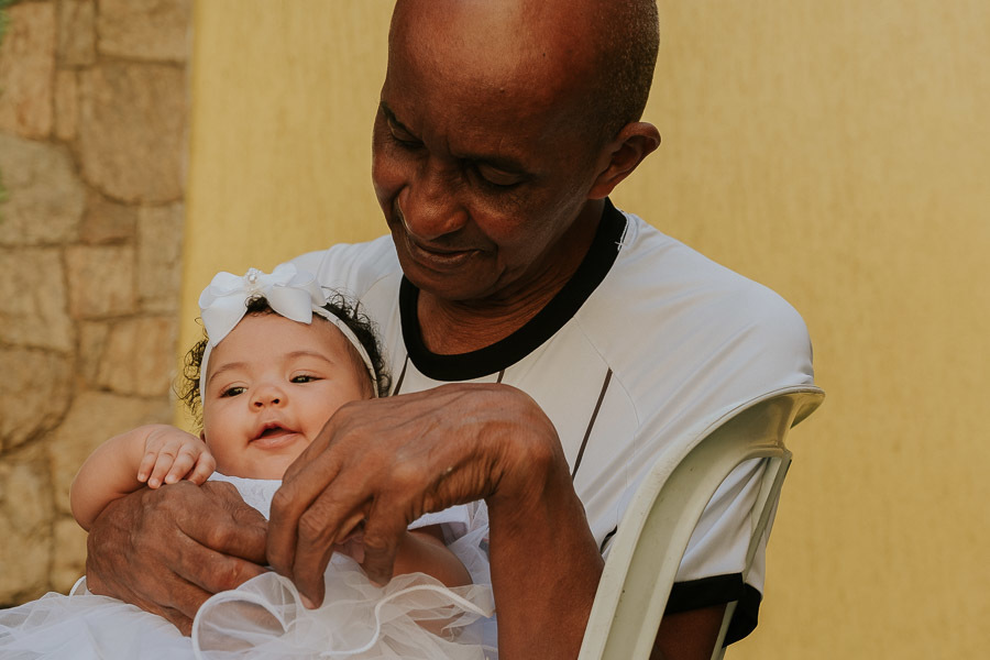 Batizado de Clarice, na Paróquia São Pedro Apóstolo, por Anderson Crepaldi Fotografia.
