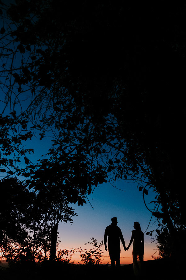 Ensaio fotográfico de casal pré wedding de Beatriz e Kaio na Pedra Bela Vista em Socorro por Anderson Crepaldi Fotografia