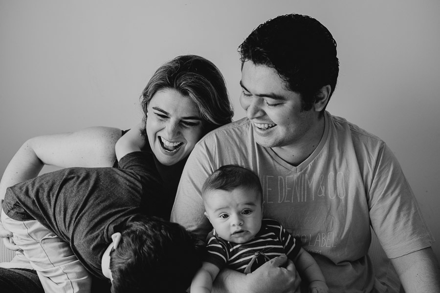 Ensaio Fotográfico da família lifestyle em casa por Anderson Crepaldi Fotografia