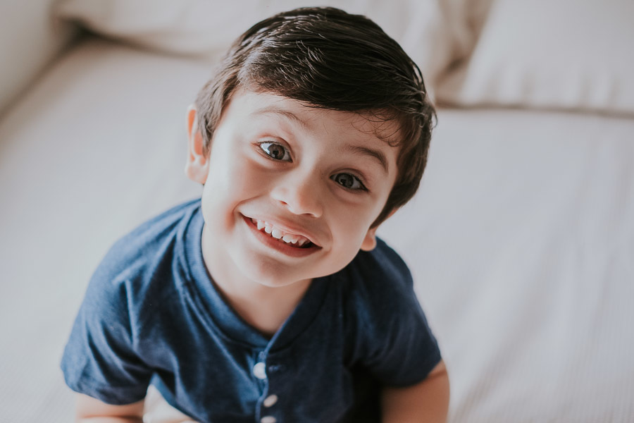 Ensaio Fotográfico da família lifestyle em casa por Anderson Crepaldi Fotografia