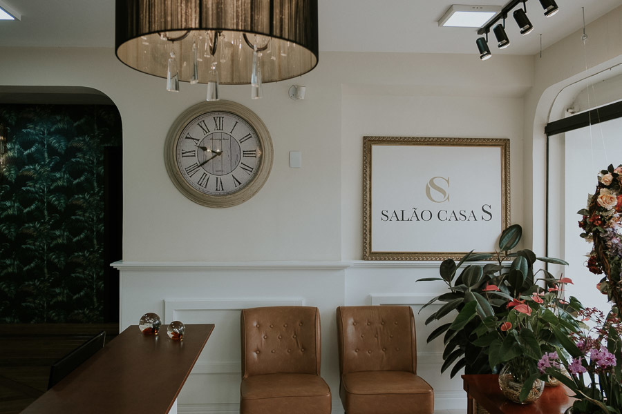 Making of da noiva Beatriz se arrumando no Salão Casa S em Indaiatuba por Anderson Crepaldi Fotografia