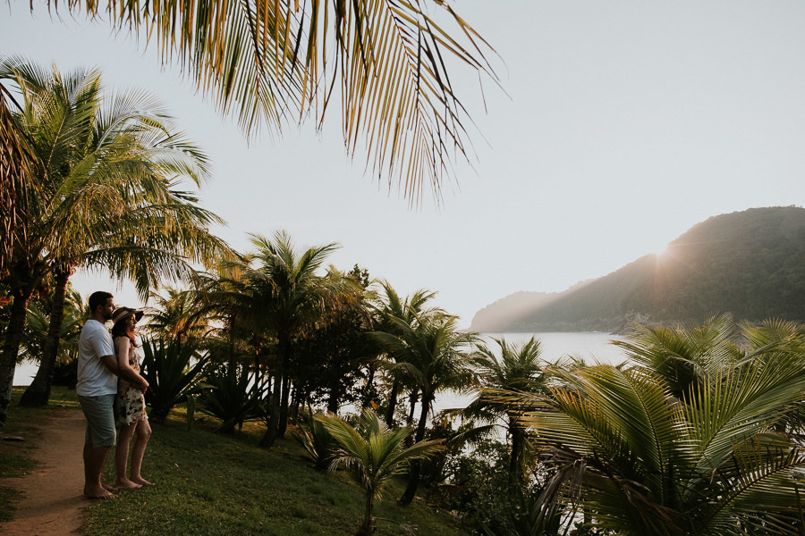 Ensaio pré wedding de Luana e Lucas na praia das calhetas em São Sebastião por Anderson Crepaldi Fotografia