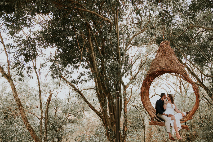 Ensaio fotográfico pré casamento de Karen e Adinaldo no Villa Sansu, em Araçoiaba da Serra por Anderson Crepaldi Fotografia