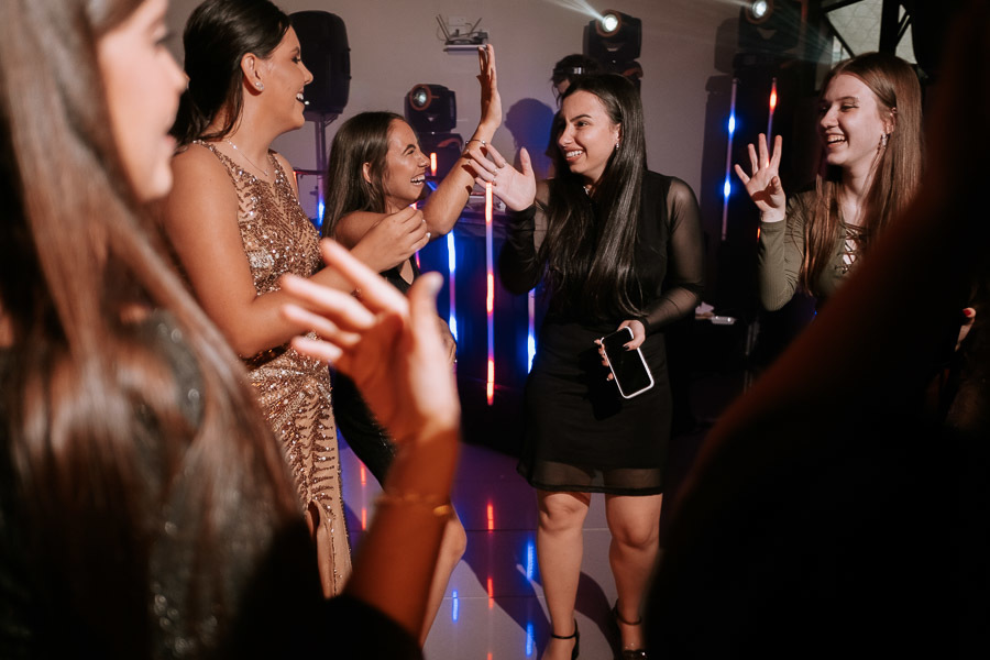 Festa debutante de 15 anos da Maria Julia no condomínio Terras de Santa Clara em Jacareí por Anderson Crepaldi Fotografia