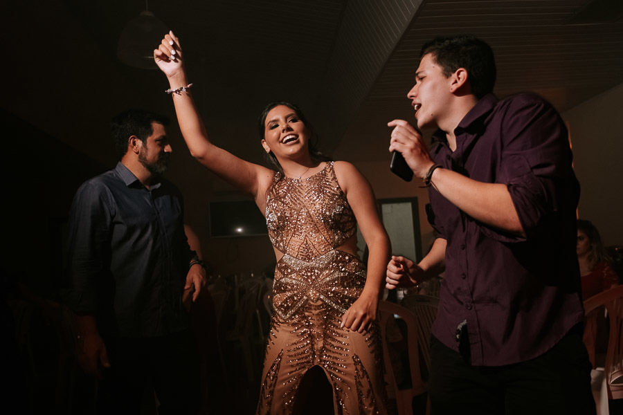 Festa debutante de 15 anos da Maria Julia no condomínio Terras de Santa Clara em Jacareí por Anderson Crepaldi Fotografia