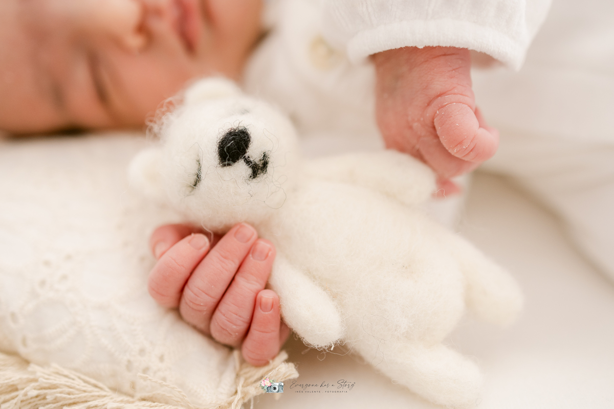 Sessão Fotográfica de Newborn em Estúdio
Inês Valente Fotografia - Everyone has a Story com Estúdio em Queijas.