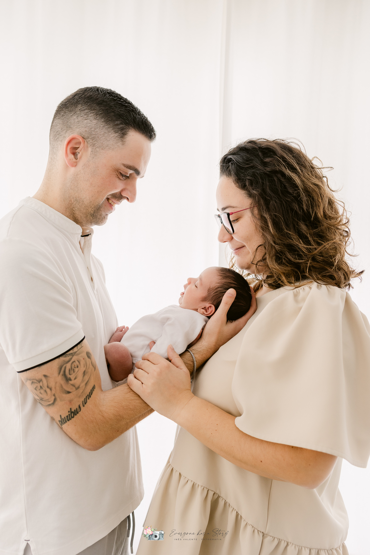 Sessão Fotográfica de Newborn em Estúdio
Inês Valente Fotografia - Everyone has a Story com Estúdio em Queijas.