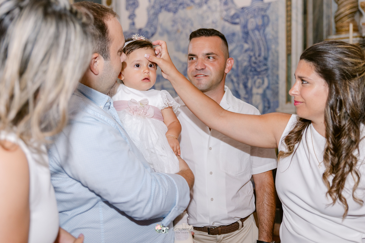 Fotografa de Baptizados, fazemos a reportagem da cerimónia de baptismo e acompanhamos a festa, dando atenção a todos os pormenores tais como cenário, bolo, docinhos e salgados.
Inês Valente Fotografia - Everyone has a Story