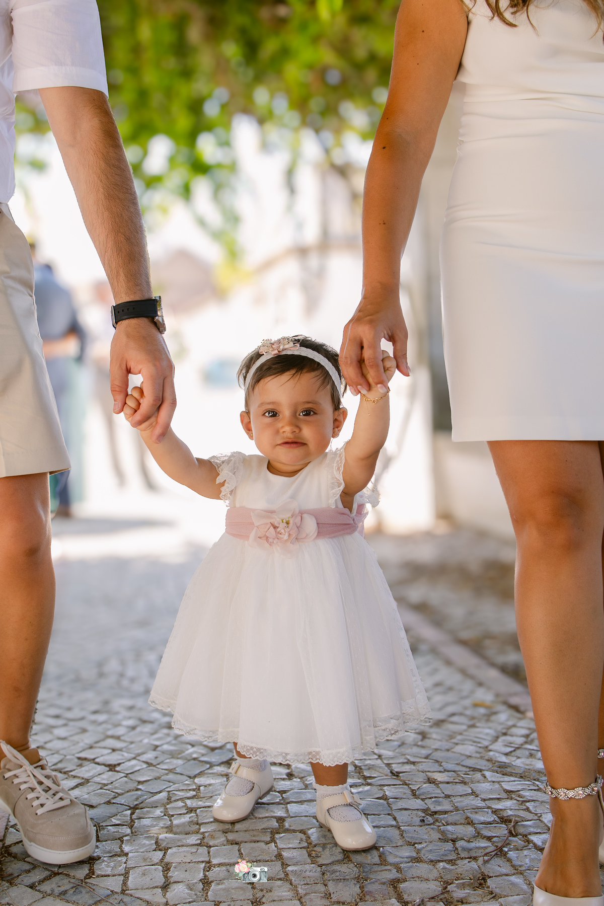 Fotografa de Baptizados, fazemos a reportagem da cerimónia de baptismo e acompanhamos a festa, dando atenção a todos os pormenores tais como cenário, bolo, docinhos e salgados.
Inês Valente Fotografia - Everyone has a Story