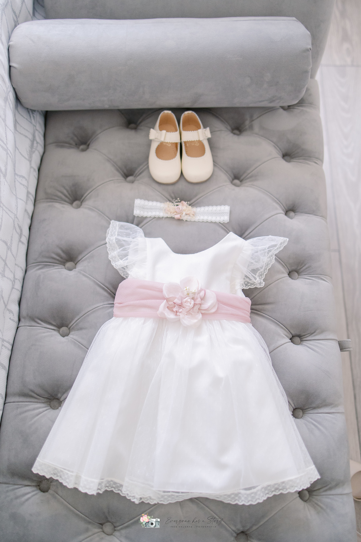 Fotografa de Baptizados, fazemos a reportagem da cerimónia de baptismo e acompanhamos a festa, dando atenção a todos os pormenores tais como cenário, bolo, docinhos e salgados.
Inês Valente Fotografia - Everyone has a Story