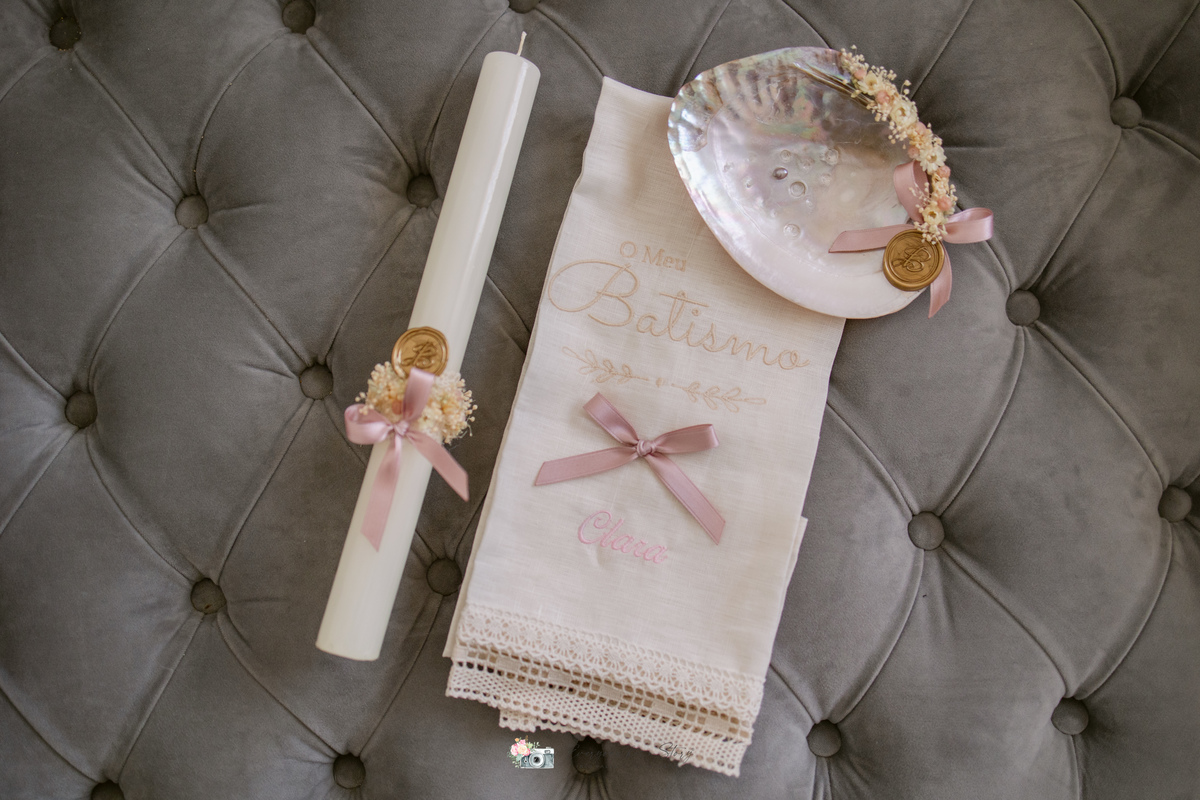 Fotografa de Baptizados, fazemos a reportagem da cerimónia de baptismo e acompanhamos a festa, dando atenção a todos os pormenores tais como cenário, bolo, docinhos e salgados.
Inês Valente Fotografia - Everyone has a Story