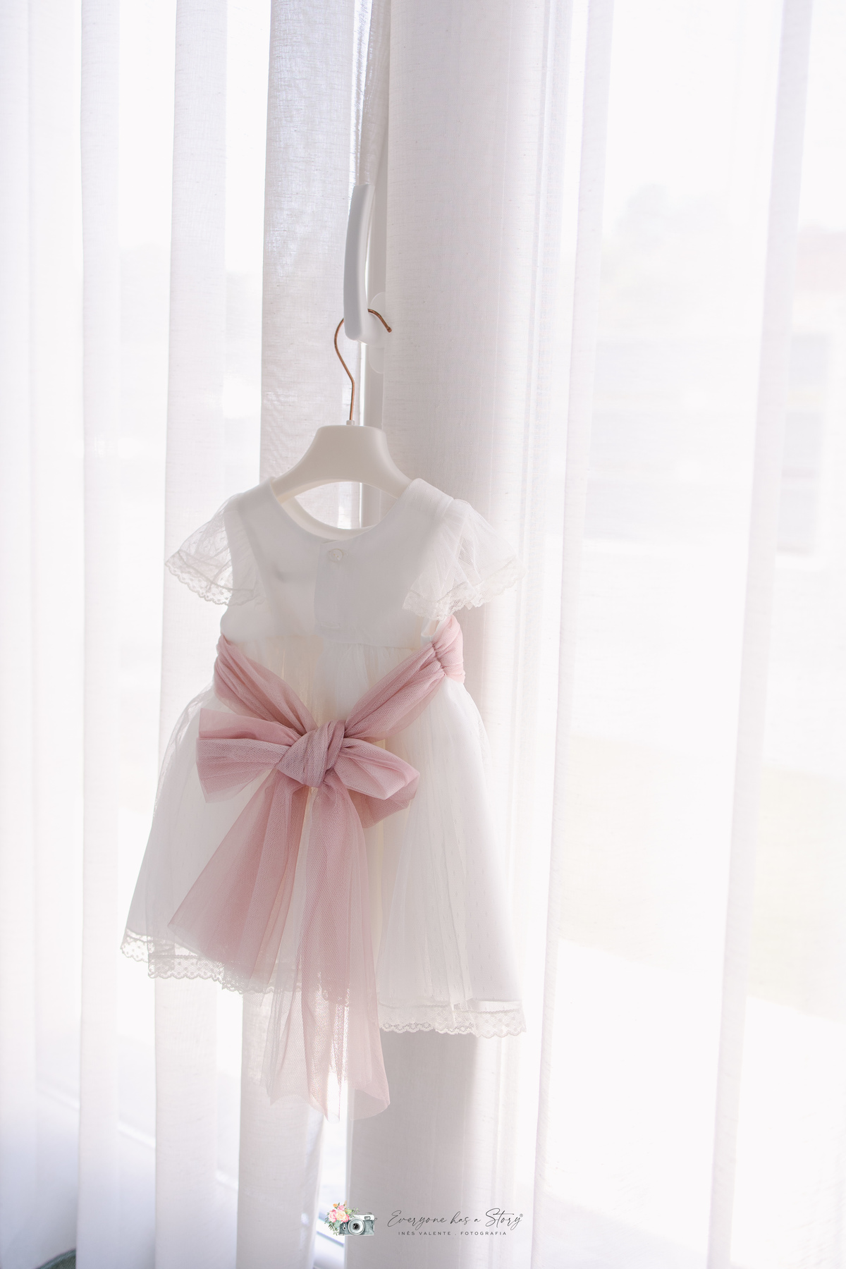 Fotografa de Baptizados, fazemos a reportagem da cerimónia de baptismo e acompanhamos a festa, dando atenção a todos os pormenores tais como cenário, bolo, docinhos e salgados.
Inês Valente Fotografia - Everyone has a Story