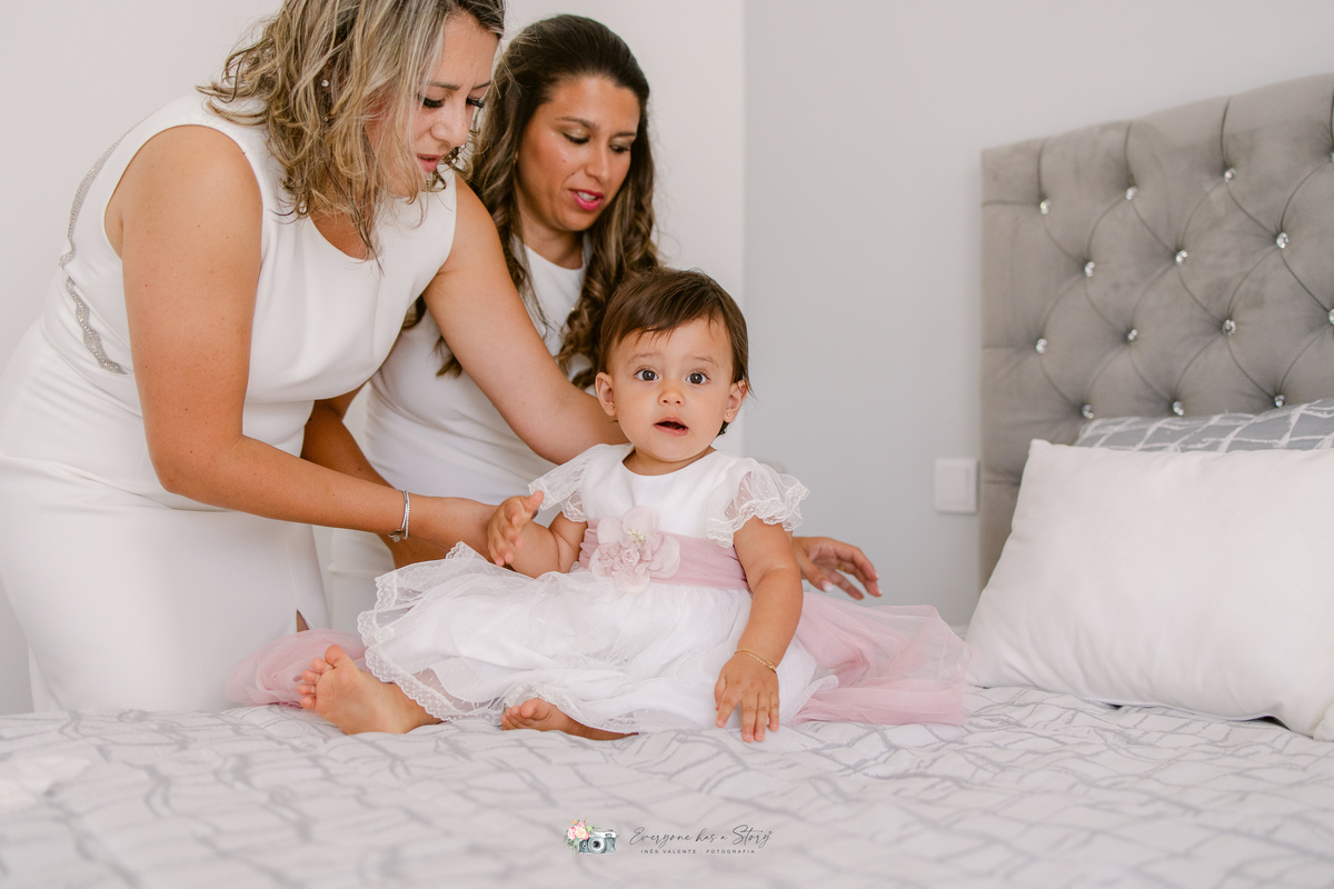 Fotografa de Baptizados, fazemos a reportagem da cerimónia de baptismo e acompanhamos a festa, dando atenção a todos os pormenores tais como cenário, bolo, docinhos e salgados.
Inês Valente Fotografia - Everyone has a Story