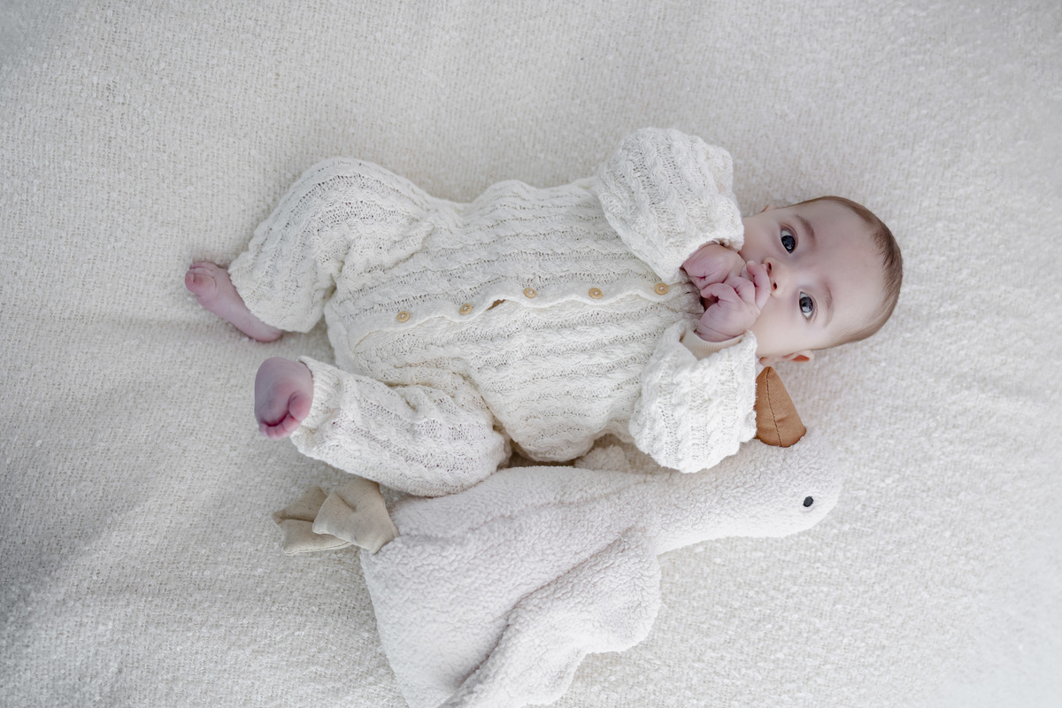 Sessão Fotográfica de Acompanhamento do bebé aos 3, 6 e 9 meses em Estúdio
Inês Valente Fotografia - Everyone has a Story com Estúdio em Queijas.