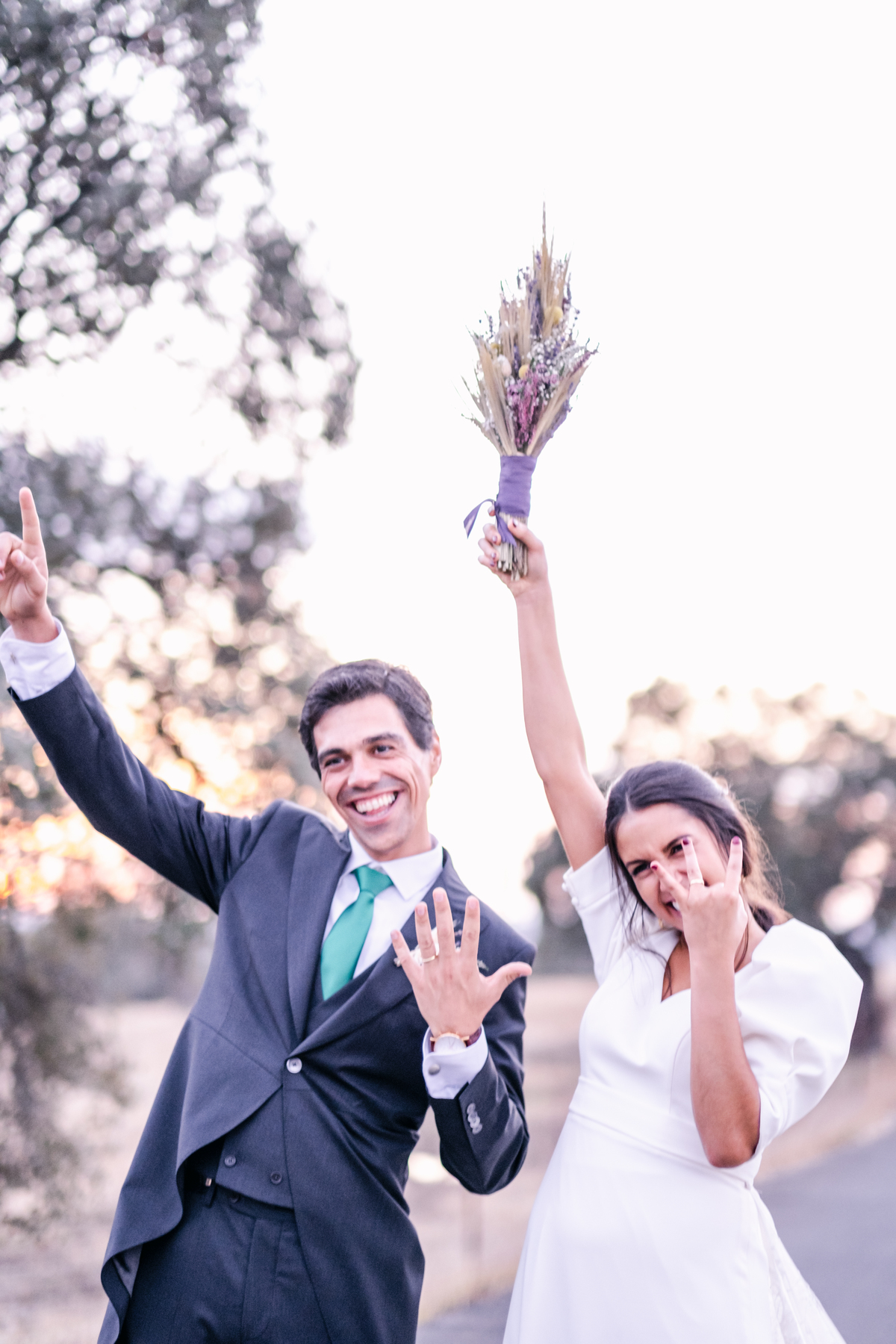 Fotografa de Casamentos, fazemos a reportagem da cerimónia e acompanhamos a festa, dando atenção a todos os pormenores; sessão com os noivos incluída.
Inês Valente Fotografia - Everyone has a Story