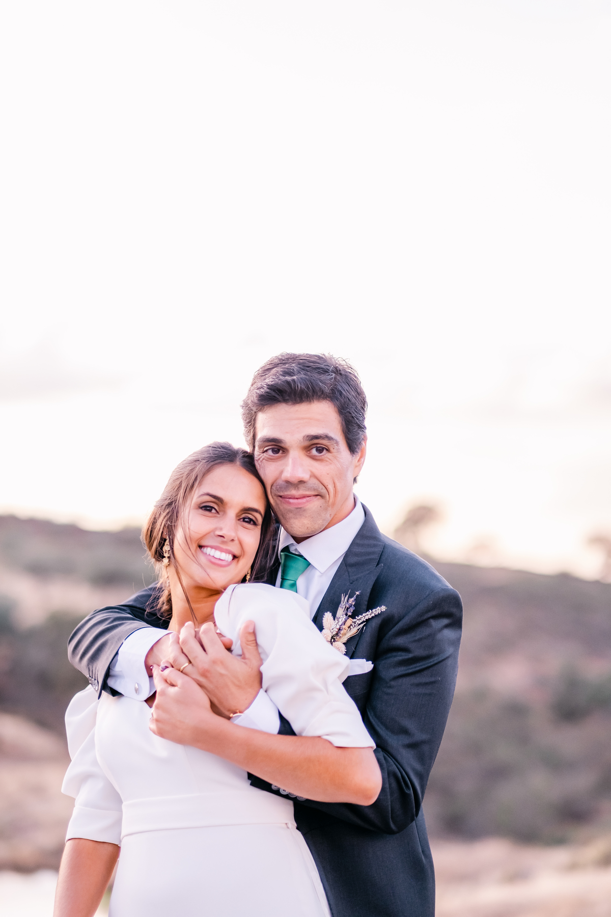 Fotografa de Casamentos, fazemos a reportagem da cerimónia e acompanhamos a festa, dando atenção a todos os pormenores; sessão com os noivos incluída.
Inês Valente Fotografia - Everyone has a Story