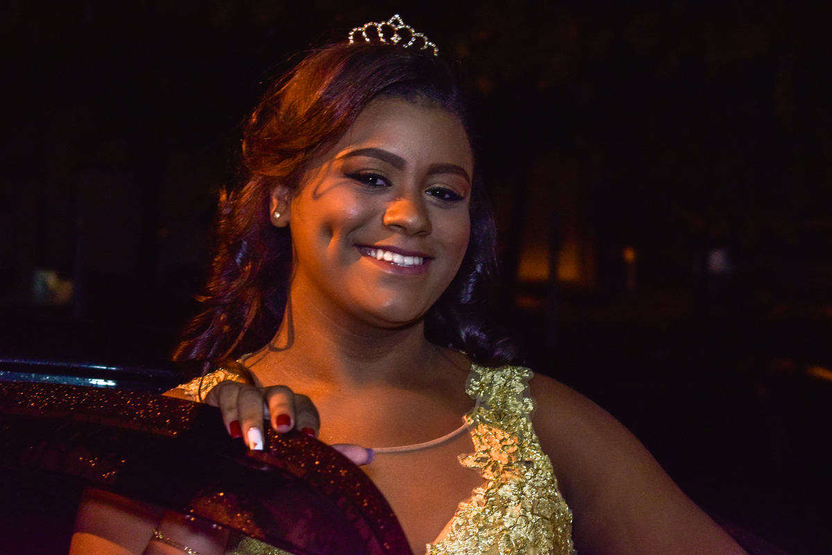 Desfilando e esbanjando sorriso