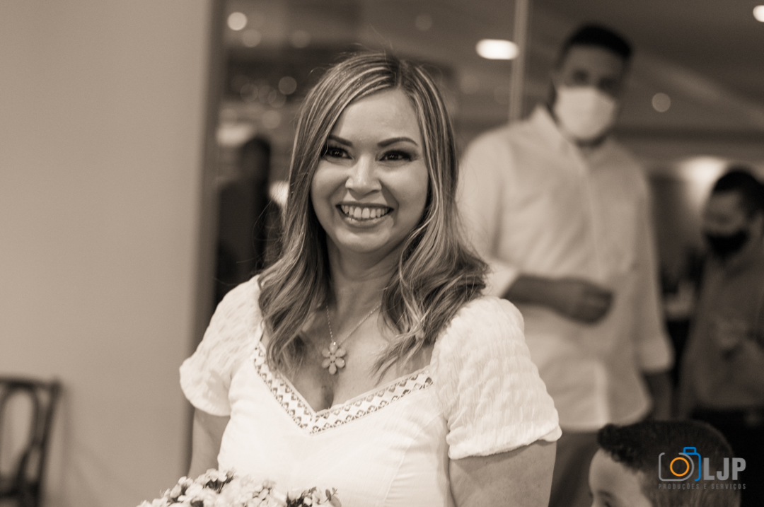 Toda noiva fica radiante
