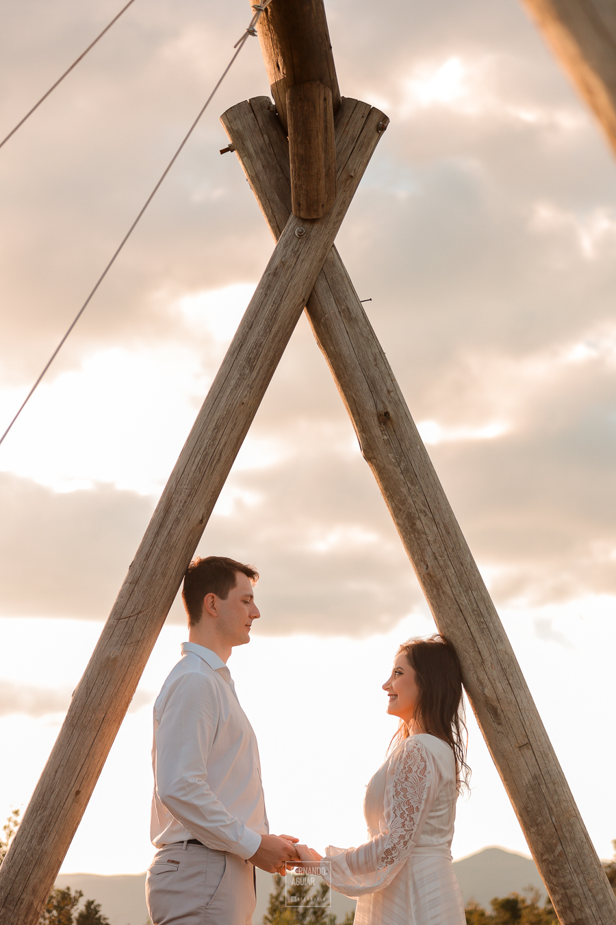 pre-casamento no mirando do altos do corvo branco 