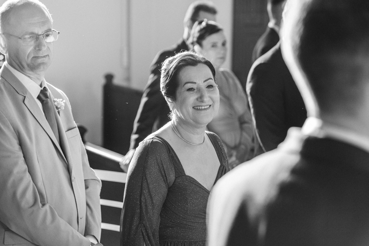 Pais do noivo felizes