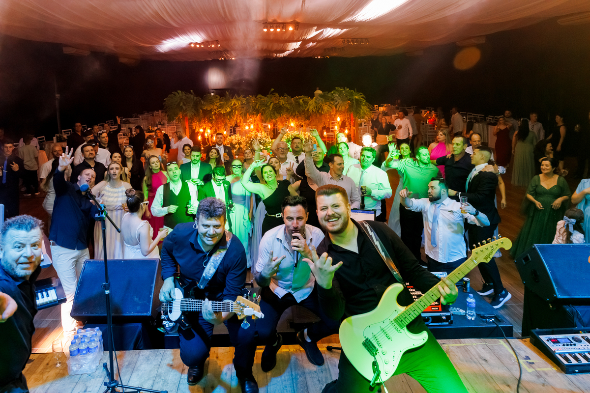 final de casamento com muita animação