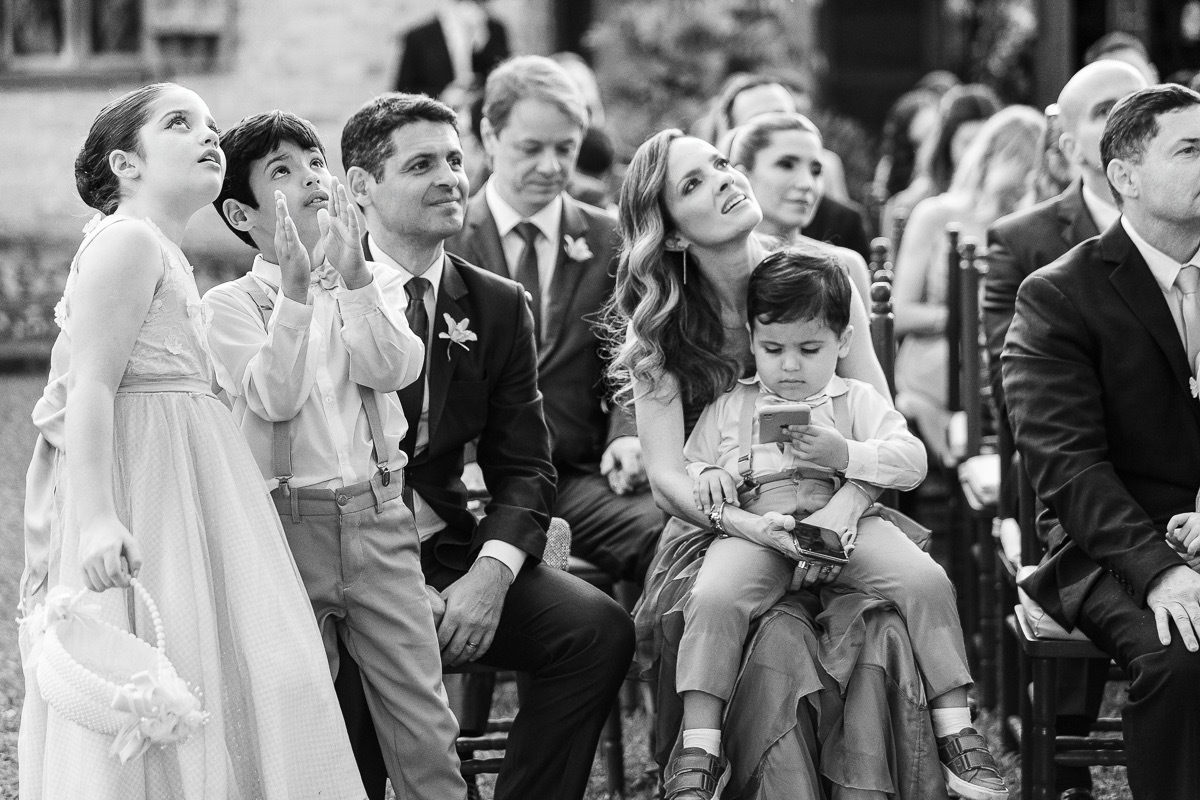 Convidados na cerimônia do casamento