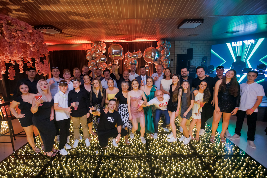  festa de 15 anos, vestido 15 anos, pista de led, pista paris, fim de festa de 15 anos