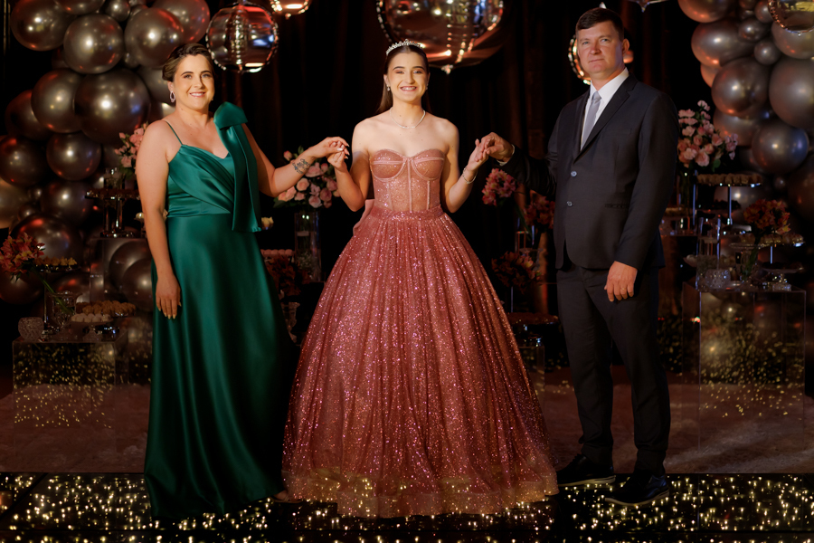 retrato 15 anos, festa de 15 anos, vestido 15 anos, pista de led, pista paris, pais e filha