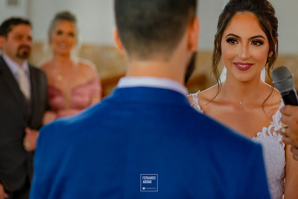 olhar da noiva para o noivo