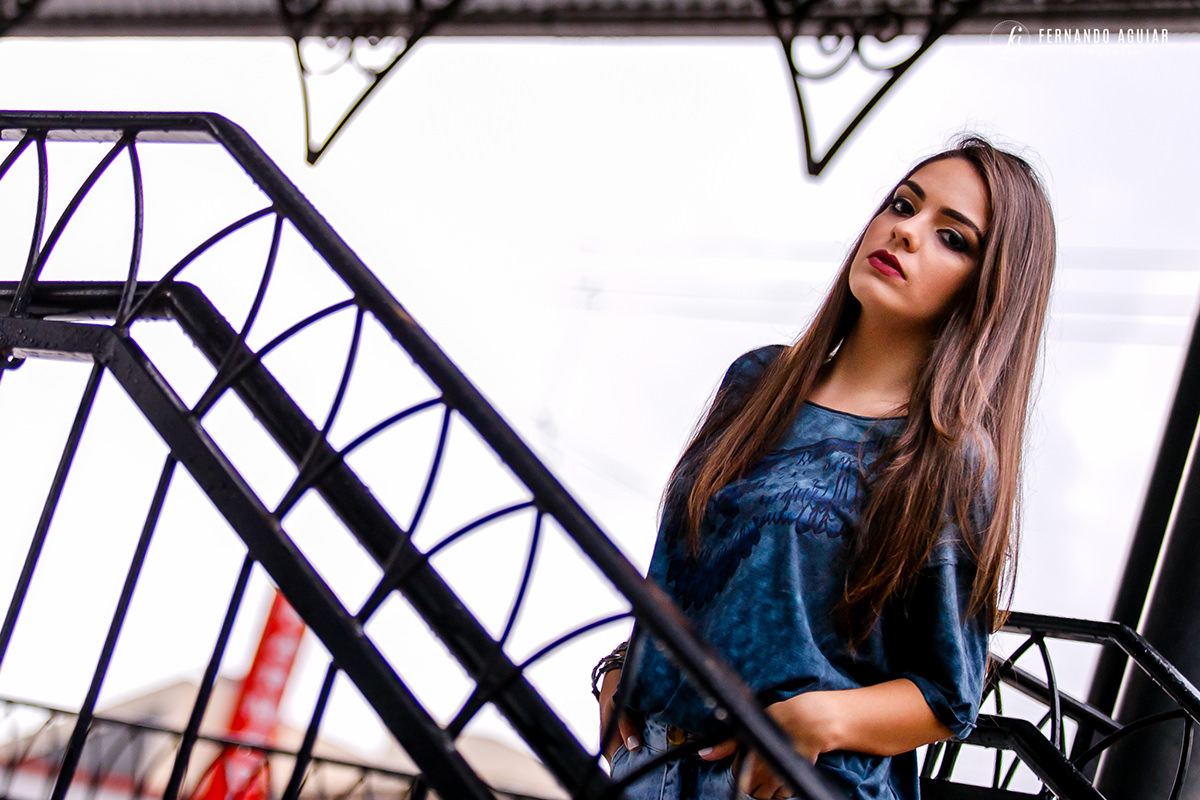 Modelo séria ensaio book 15 anos